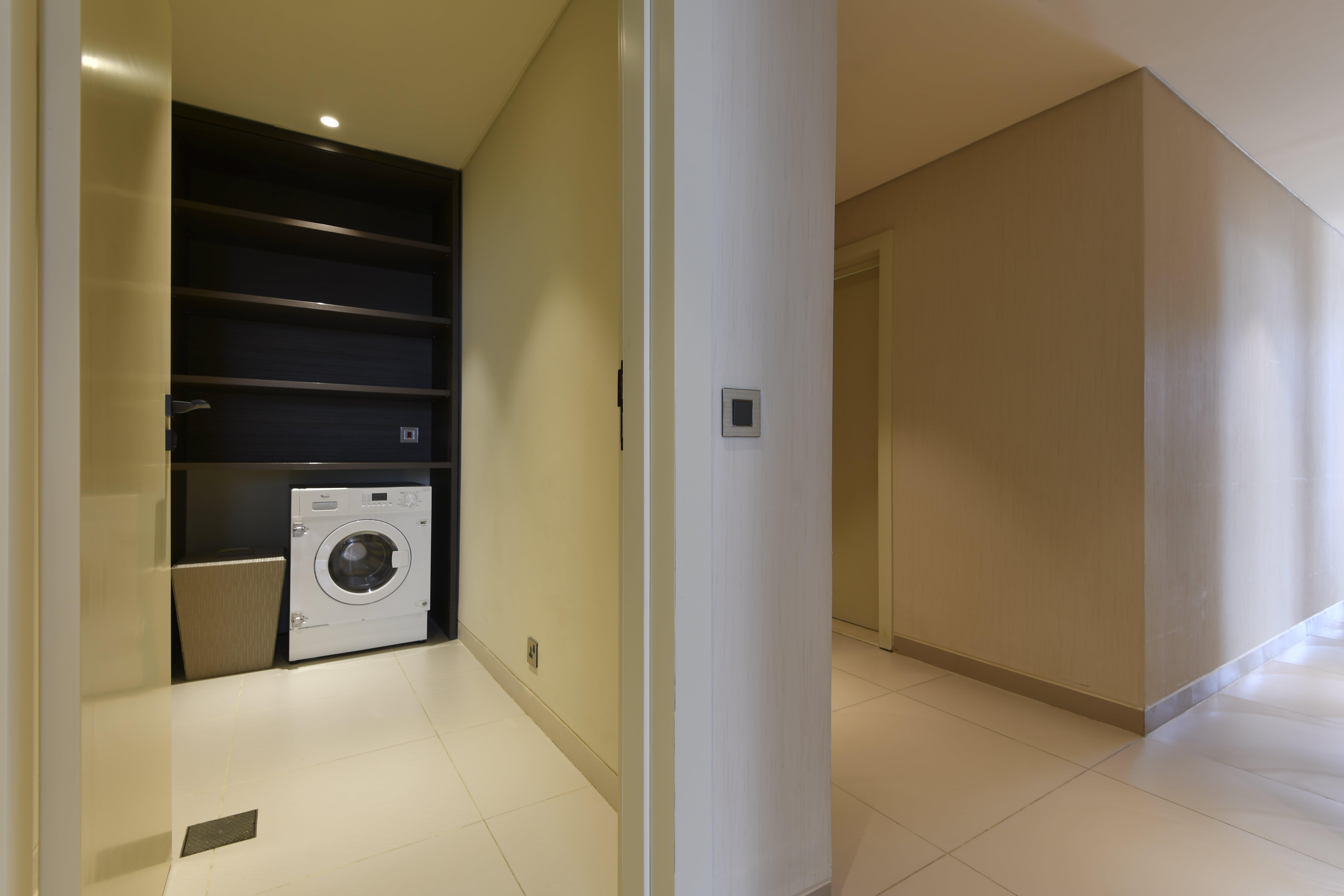Voco Doha West Bay Suites By Ihg Exterior photo