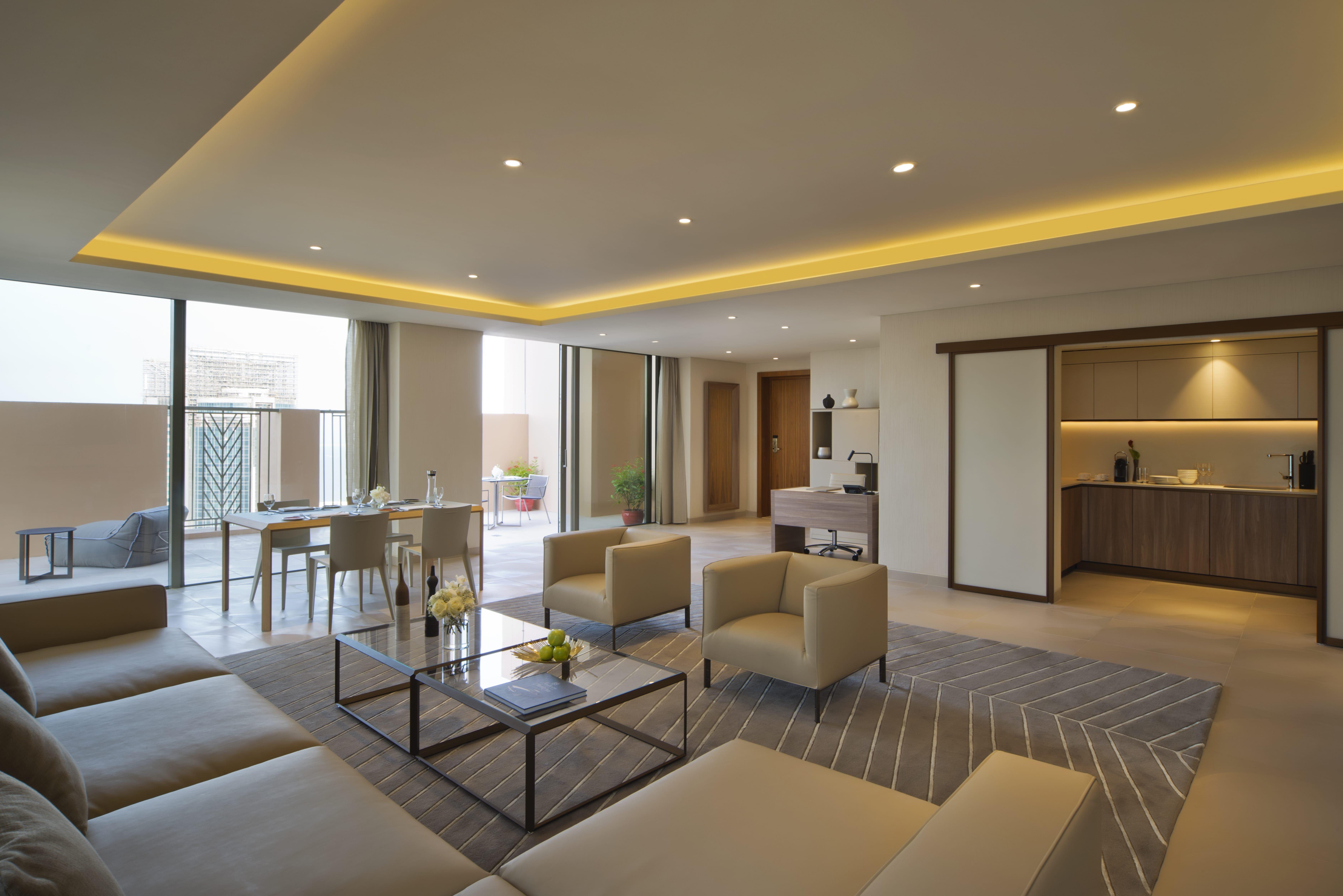 Voco Doha West Bay Suites By Ihg Exterior photo A suite at the hotel