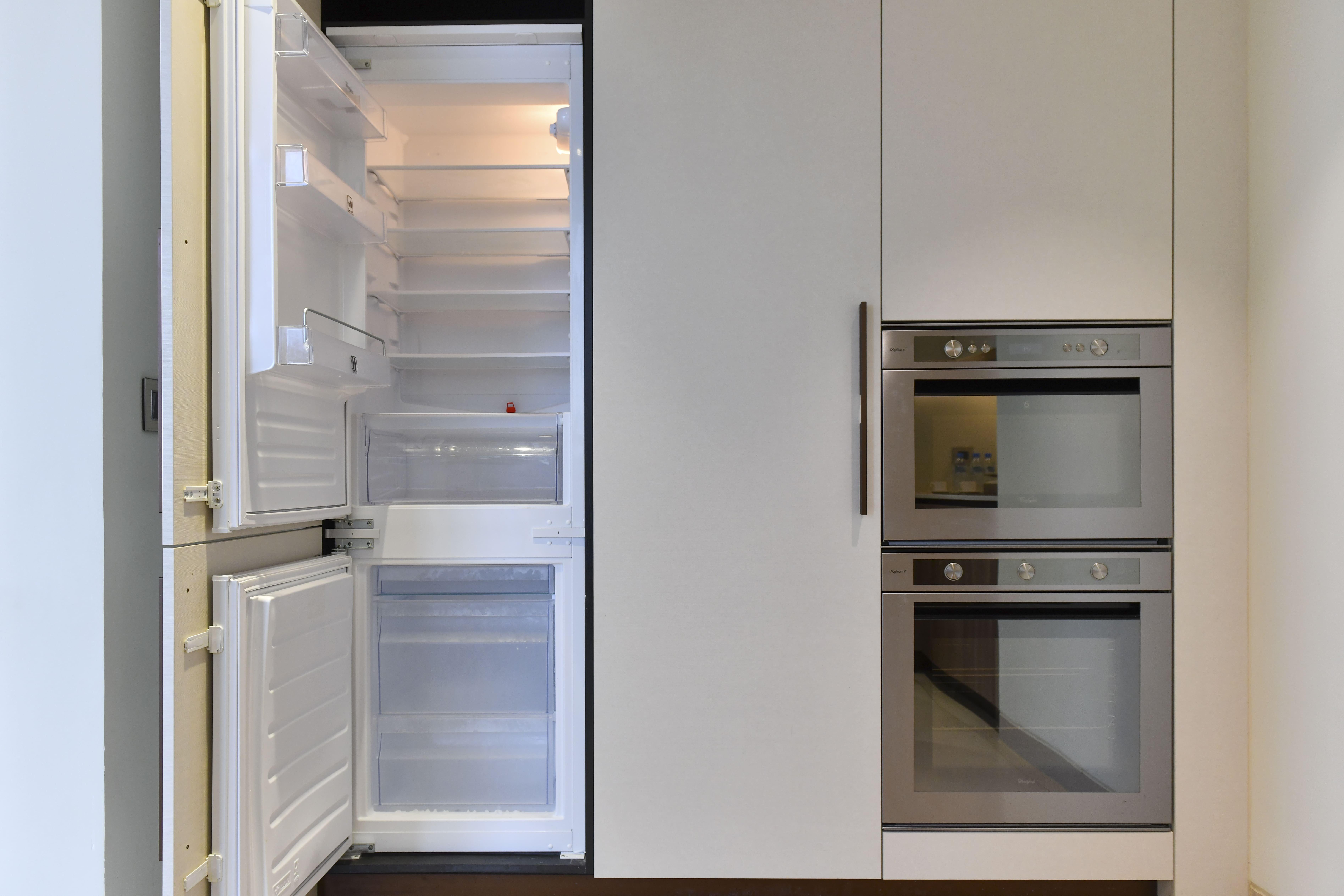 Voco Doha West Bay Suites By Ihg Exterior photo A refrigerator